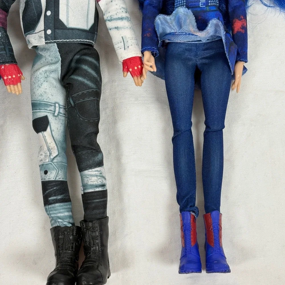 Disney Descendants Doll Lot Evie Carlos Hasbro Blue White Hair 3pc Set